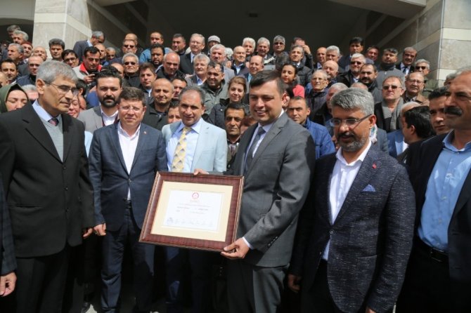 Çakın Mazbatasını Alarak Göreve Başladı