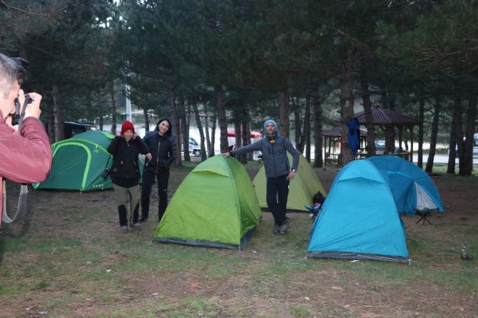 Sandıklı Akdağ’da Kamp Karavan Turizmi Festivali Devam Ediyor