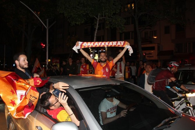 Afyonkarahisar’da Galatasaray’ın Şampiyonluğu Çoşkuyla Kutlandı