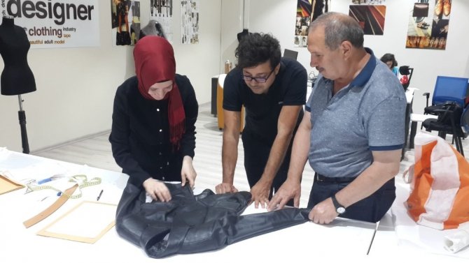 Mahkumların Yaptığı Deri Montlar Manisa’da Görücüye Çıktı