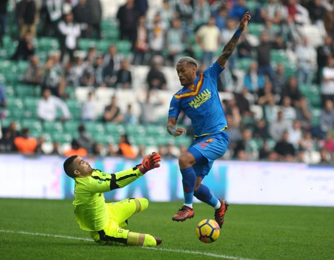 Göztepe’nin Eskileri Boşta Kaldı