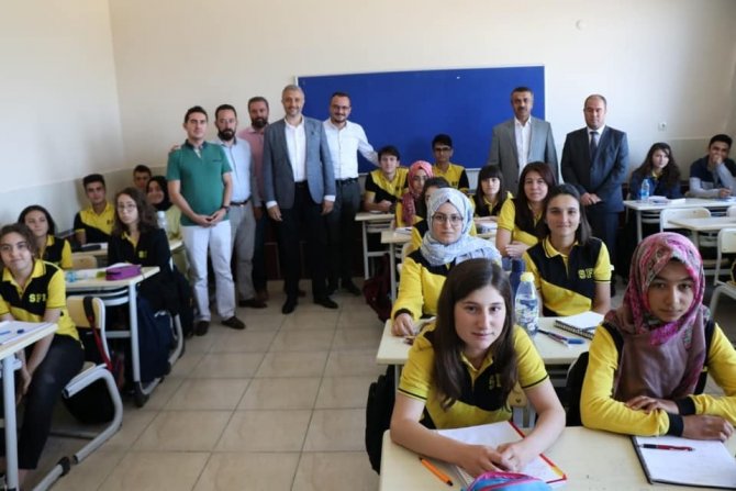 Başkan Biçer’den Simav Fen Lisesi’ne Tebrik Ziyareti