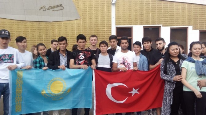 Manisa Büyükşehir, Türk Dünyası Öğrencilerini Ağırladı
