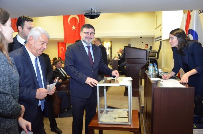 İzka’da Yeni Yönetim Belirlendi