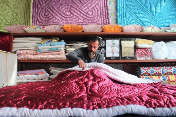 Teknolojiye Direnen Yorgancı Mesleğini Yaşatmaya Çalışıyor