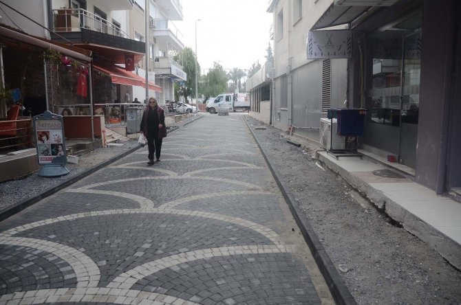 Kuşadası’nda Türkmen Mahallesi’nin Çehresi Değişiyor