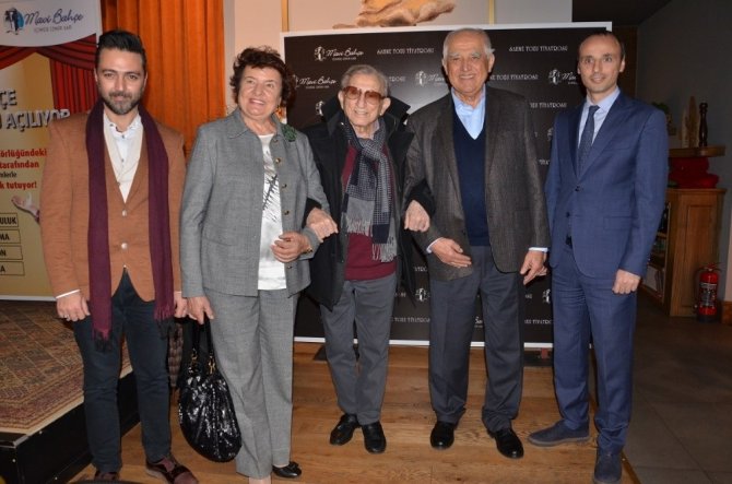 Mavibahçe Tiyatro Kulübü Açıldı