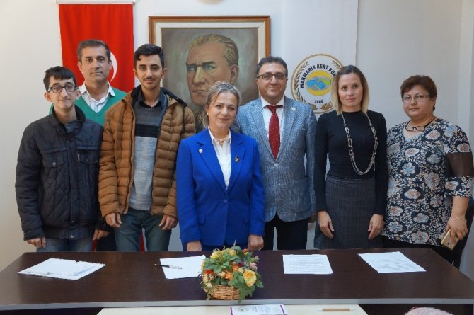 Marmaris’te İşaret Dili Kursu Düzenlenecek