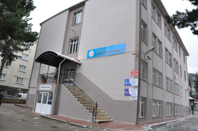 Gülizar Eren İlkokulu’nun Adı Değişti