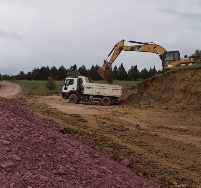 "Çavdarhisar Ve Köylerine Hizmet Durmayacak"