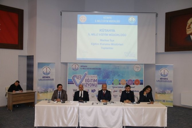 Kütahya’da Merkez İlçe Eğitim Kurumu Müdürleri Toplantısı
