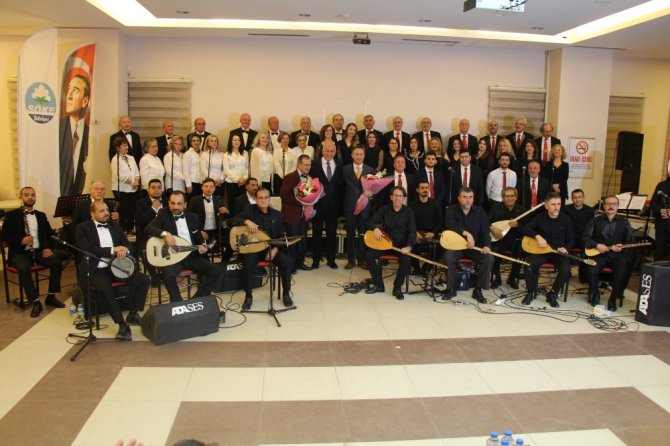 Söke’de Atatürk Sevdiği Şarkı Ve Türkülerle Anıldı