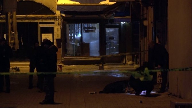 Çatıdan Düşen Yaşlı Kadın Hayatını Kaybetti