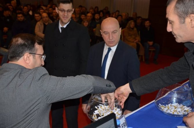 Emet’te Toki Konutlarının Kuraları Çekildi