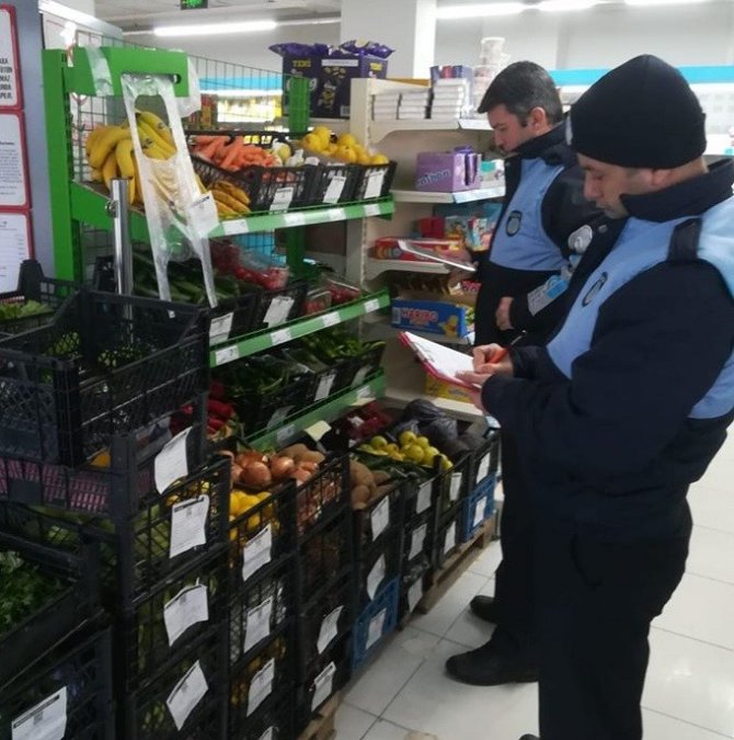 Büyükşehir Ekipleri Salihli’de Ulaşımı, Akhisar’da Pazar Ve Manavları Denetledi