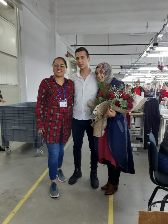 Tekstil İşçisinden Unutulmaz Evlilik Teklifi