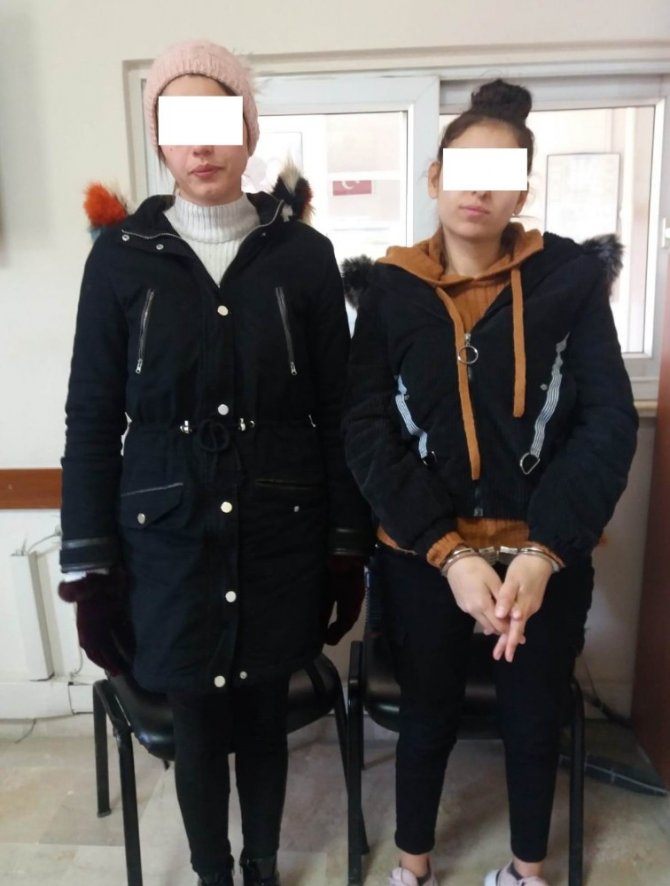 Manisa’da Hırsızlık Yaptılar, Denizli’de Yakalandılar