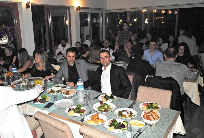 Sarı Zeybekler, Dayanışma Yemeğinde Buluştu