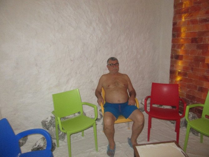 Sandıklı’da Tuz Odası Ve Doktor Balıklar İlgi Görüyor