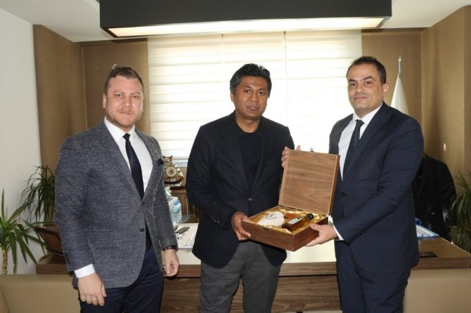 Sri Lanka Büyükelçisi’ne ’Mesir Festivali’ Daveti