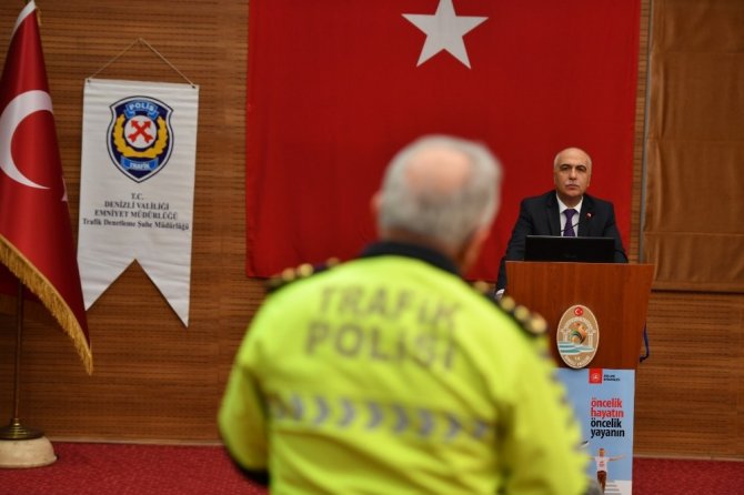 Denizli’de Otobüs Kazalarının Önlenmesine Yönelik Toplantı