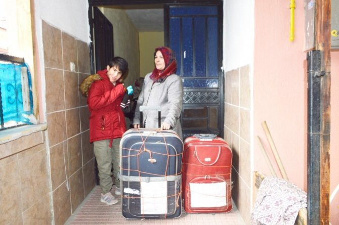 Otizmli Fatma Kader Umre’ye Gitti