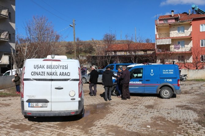 İkinci Katın Balkonundan Düşen Adam Hayatını Kaybetti