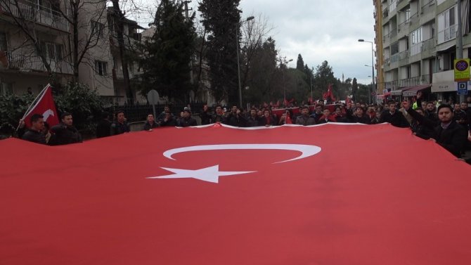 Denizli’de Şehitlere Saygı Yürüyüşü