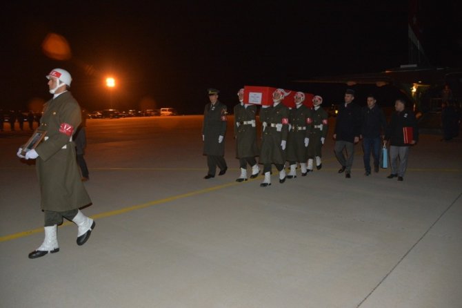 İdlip Şehidinin Naaşı Memleketi Afyonkarahisar’a Getirildi