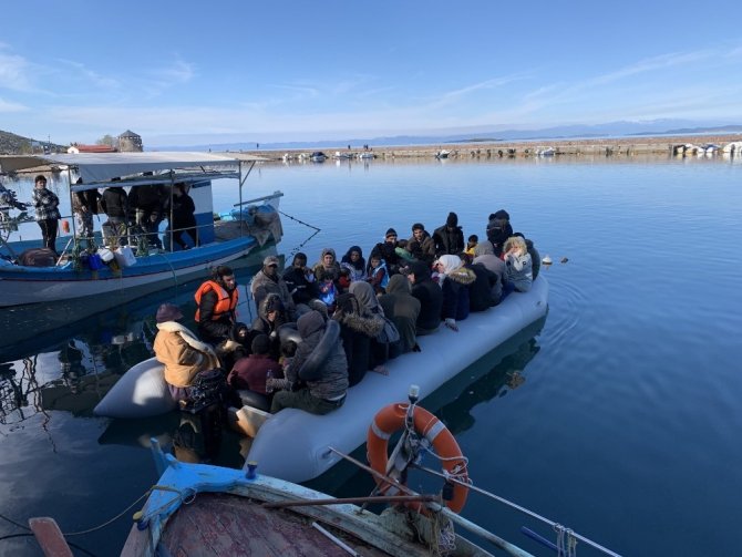 Yunan Adalarında Mültecilerin Kıyıya Çıkmasına İzin Verilmiyor