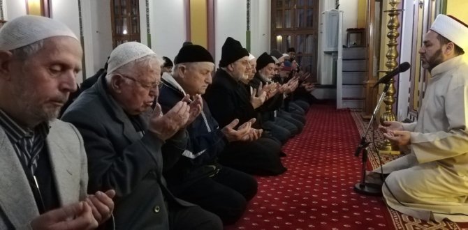 Aydın’da Seher Vakti Eller ‘Bahar Kalkanı Harekatı’ İçin Semaya Kalktı