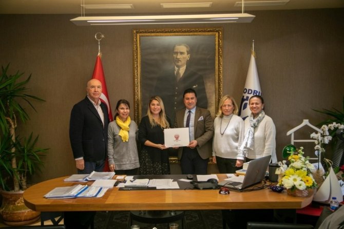 Bodrum Belediyesi 18 Tev Bursiyerine Destek Oldu