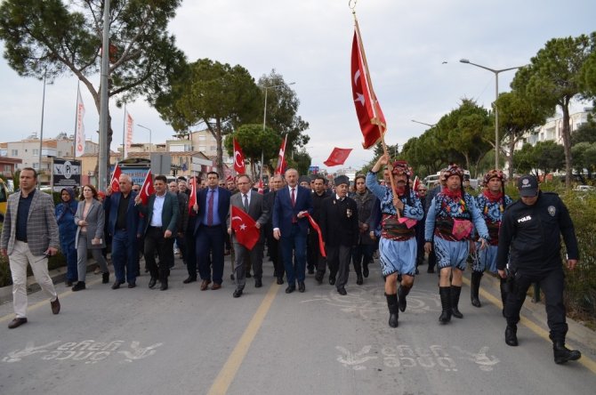 Didim’de Yüzlerce Kişi "Şehitlere Saygı" Yürüyüşüne Katıldı