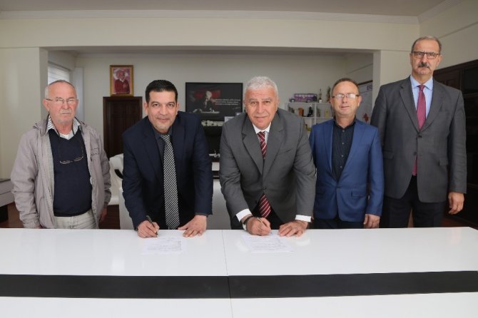 Aydın’da Ehil Ve Ehliyetli Olmayan Ustalar, Artık Mezarlıkta Çalışamayacak