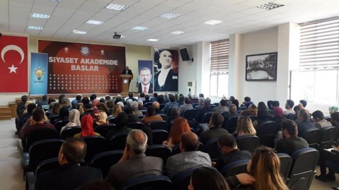 Ak Parti Siyaset Akademisi Aydın’da Başladı