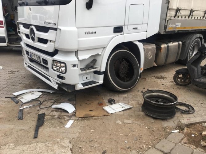 Lastik Patlaması Sonucu 2 Kişi Yaralandı