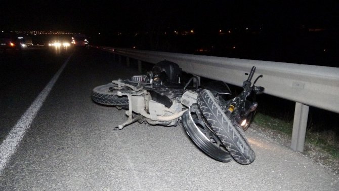 Devrilen Motosikletin Sürücüsü Hayatını Kaybetti