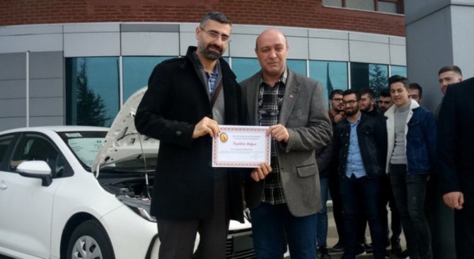 Tavşanlı Myo’ya Hibrit Otomobil Bağışı