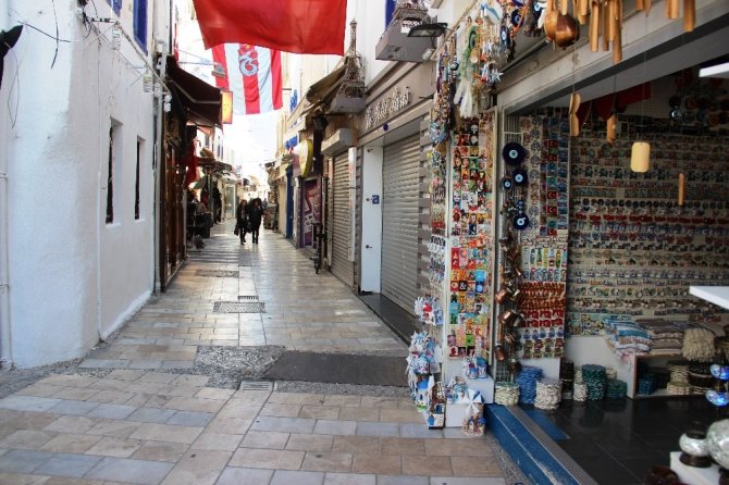 Bodrum Sokakları Hayalet Şehre Döndü