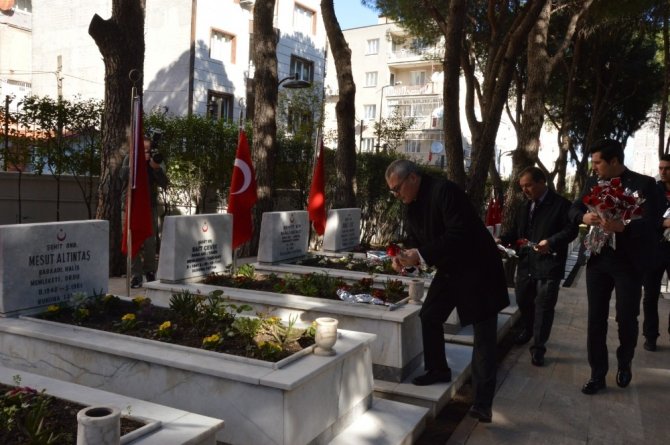 Korona Virüs Nedeniyle Şehitliklerde Sade Tören