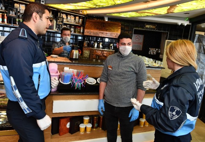 Büyükşehir Zabıtası Korona İçin Sokakta