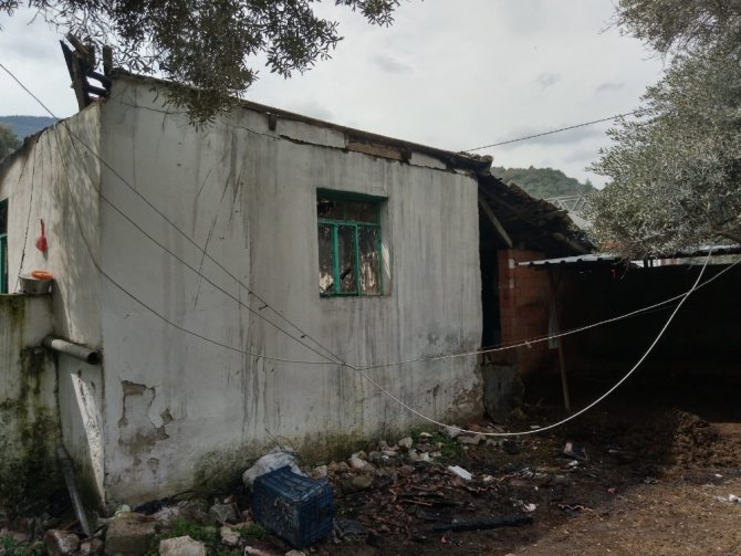 Kore Gazisinin Evi Yandı