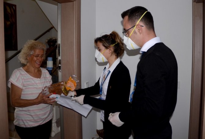 Kuşadası’nda Sosyal Belediyecilik Ön Planda