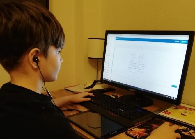 Mer Kolejinde Online Bağlantılarla Bire Bir Takip