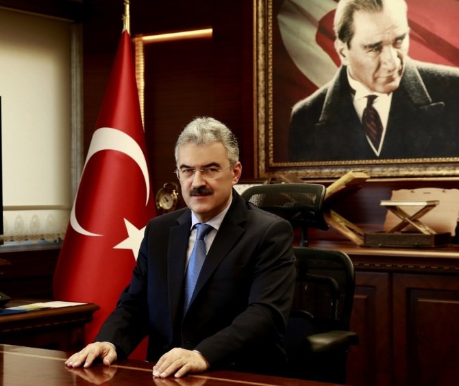 Vefa Destek Grubu 65 Yaş Üstü Vatandaşlar İçin Yardımlarını Sürdürüyor