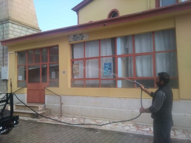 Sandıklı’da 56 Köy Kovid-19 Virüsüne Karşı Dezenfekte Ediliyor