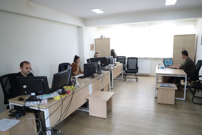 5 Ekip, 300 Yaşlıya Ulaştı