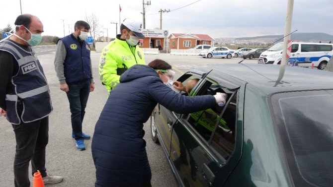 Uşak Giriş Ve Çıkışları Polis Tarafından Kontrol Altında
