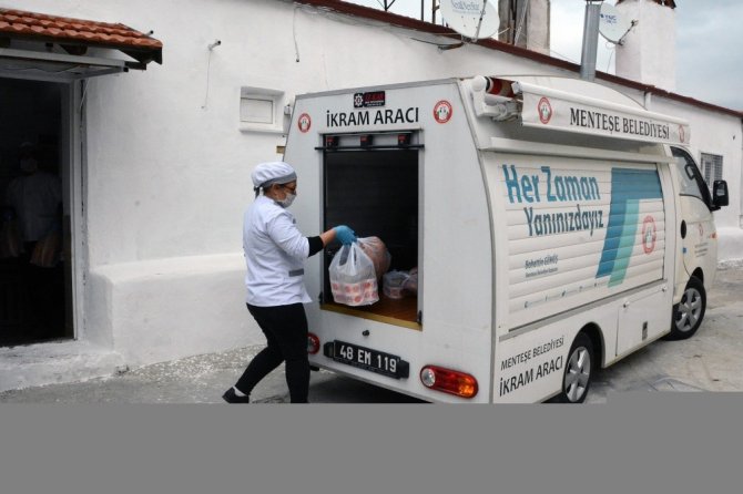 Menteşe’de İhtiyaç Sahibi Aileler Unutulmadı