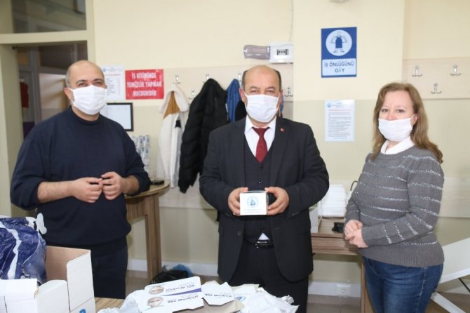 Kütahya’da 0-10 Yaş Bebek Ve Çocuklar İçin Maske Üretiyorlar